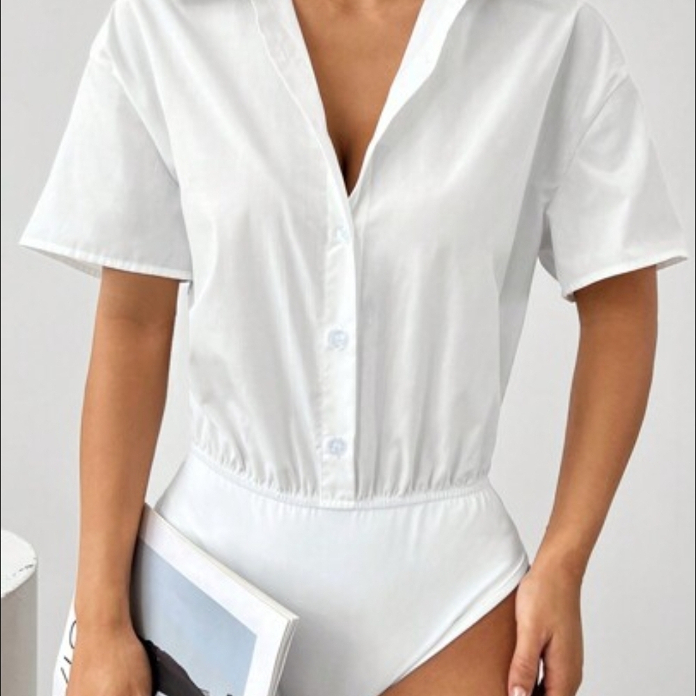 New..Zara Cream Button-Up Bodysuit